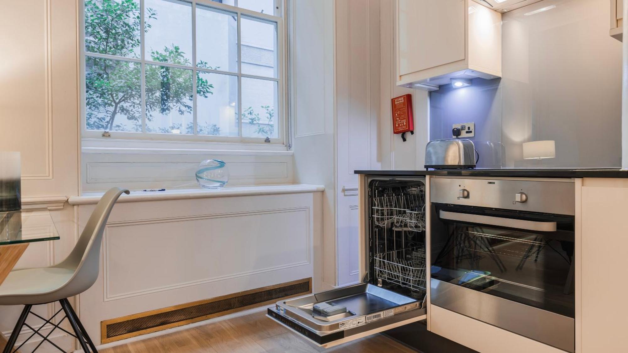 Aparthotel Bank Serviced By Lovelystay Londra