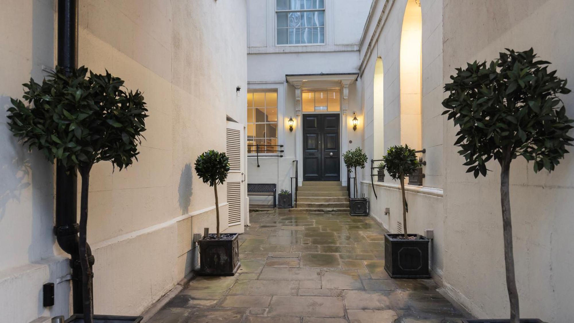 Aparthotel Bank Serviced By Lovelystay Londra